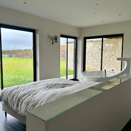 De L'amiral - Luxe Et Detente A Villa Pommevic